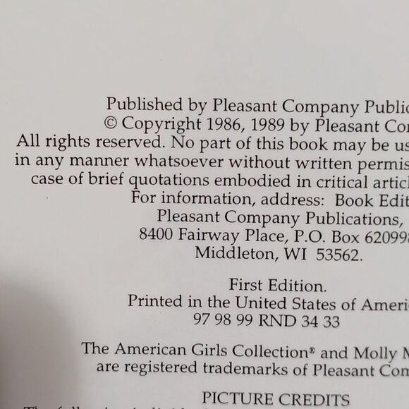 Vintage 1989 Pleasant Company Meet Molly Hardcover Book - Picture 2 of 7